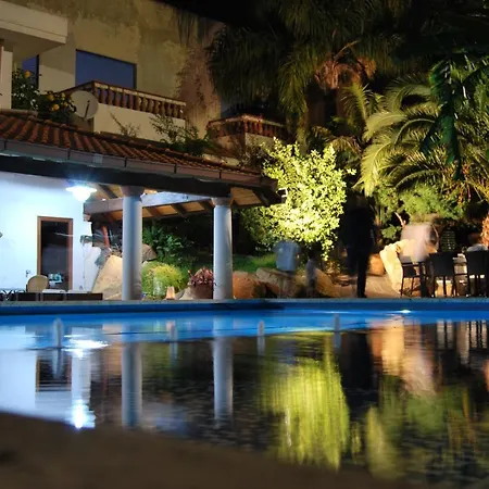 Il Dell'artista Bed & Breakfast Venetico