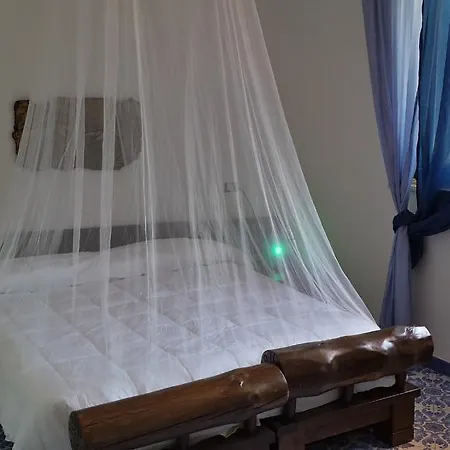 Il Dell'artista Bed & Breakfast Venetico